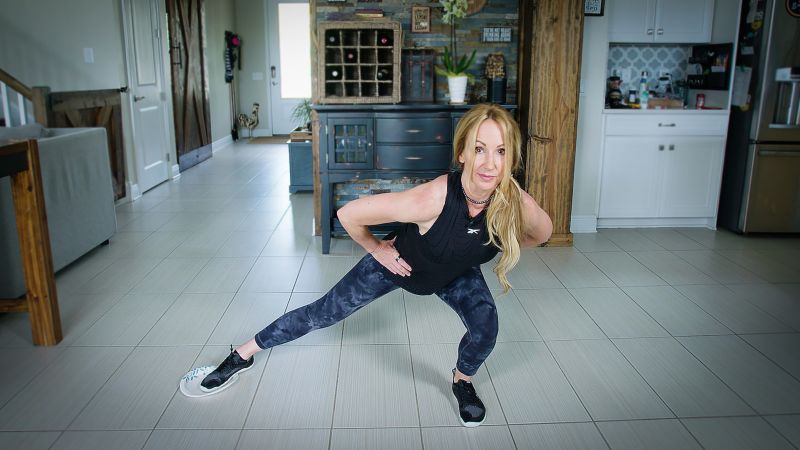 How to make friends with the plank exercise for core strength