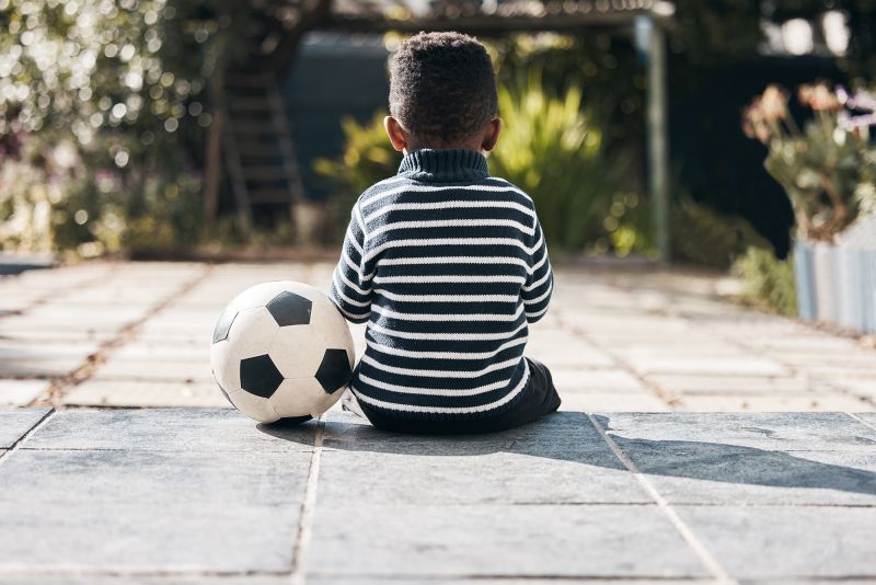 Parents ‘should be seen and not heard’ when it comes to kids and their friendships
